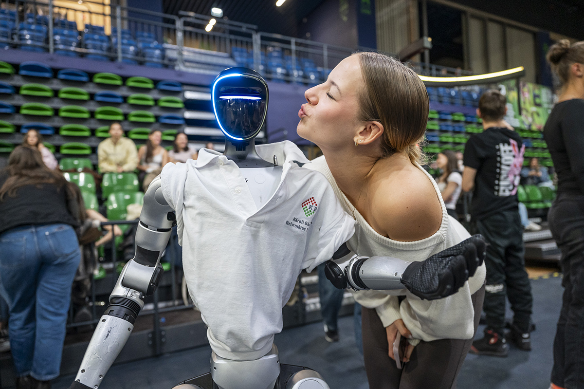 International Students Join the Record-Breaking 5th Károli Sports Day - photos